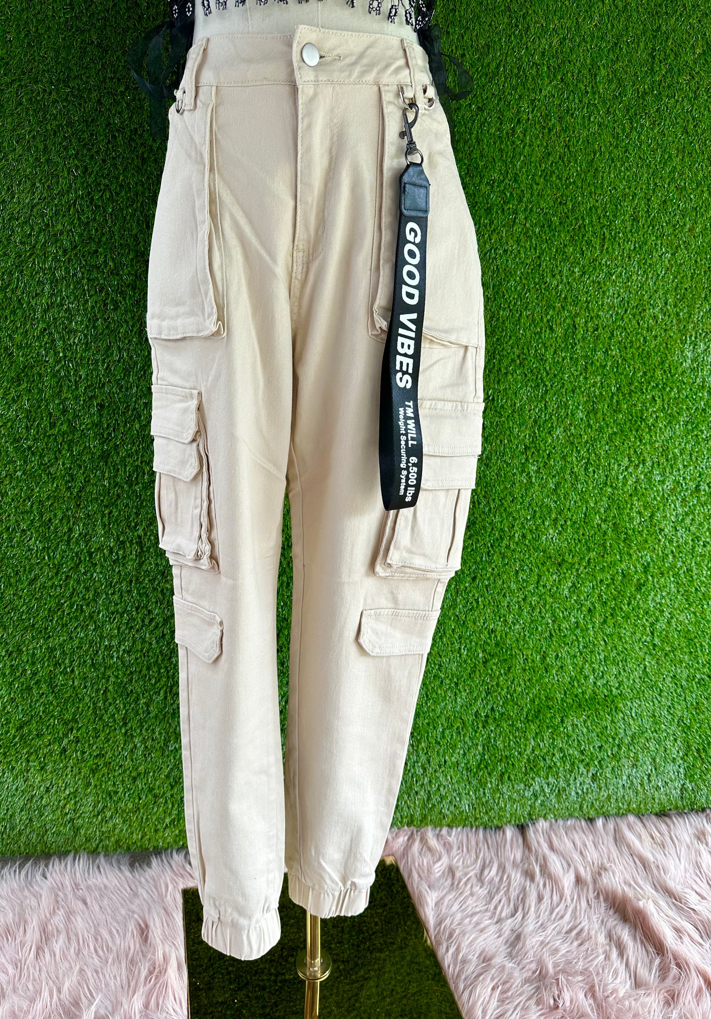 Good Vibes Ivory Joggers